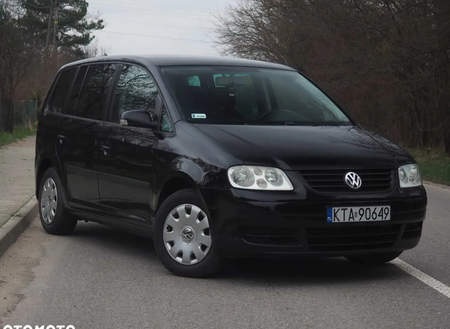 samochody osobowe Volkswagen Touran cena 11900 przebieg: 228240, rok produkcji 2003 z Rzepin